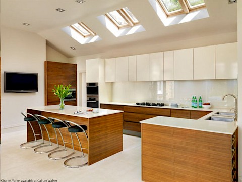 Callum Walker Interiors Modern simple kitchen
